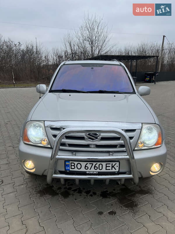 Suzuki Grand vitara xl7 (2005)