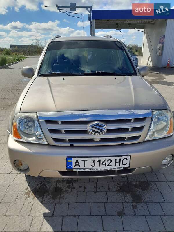 Suzuki Grand vitara (2004)