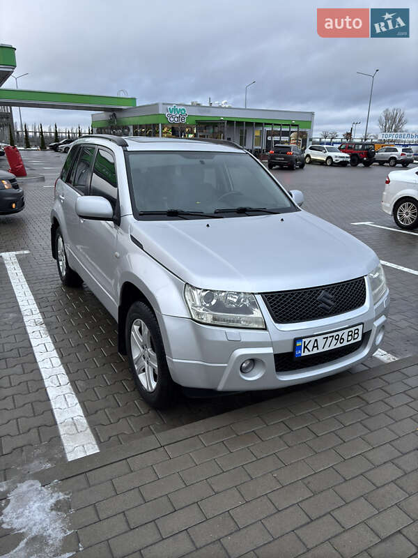 Suzuki Grand vitara (2006)