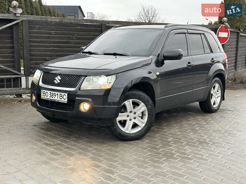 Suzuki Grand vitara (2005)