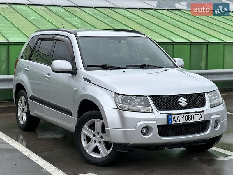 Suzuki Grand vitara (2008)