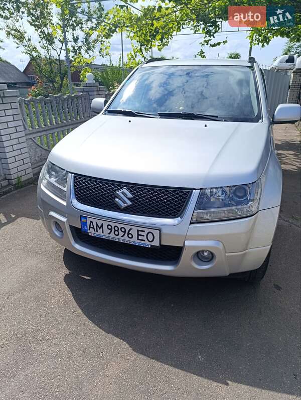 Suzuki Grand vitara (2008)