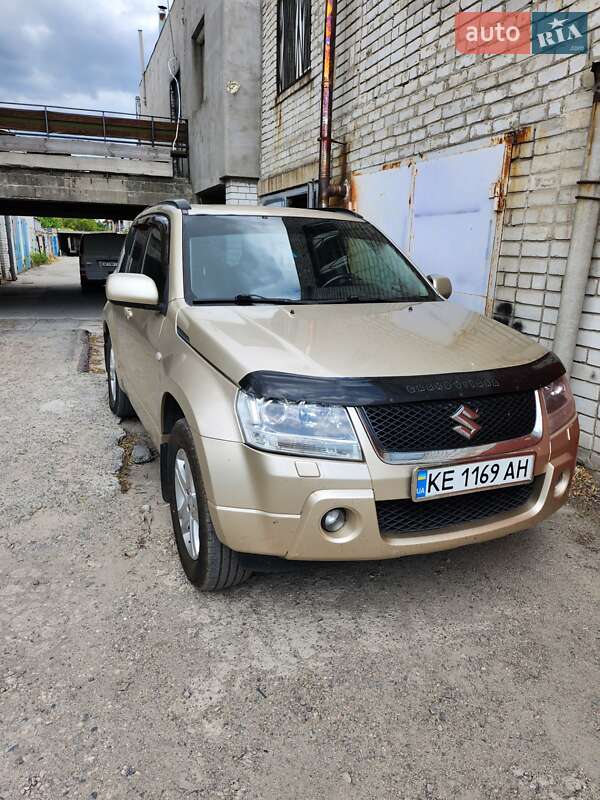 Suzuki Grand vitara (2006)