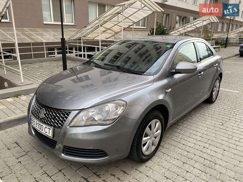 Suzuki Kizashi (2012)