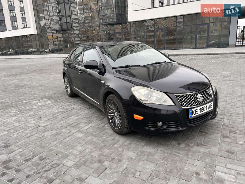 Suzuki Kizashi (2010)