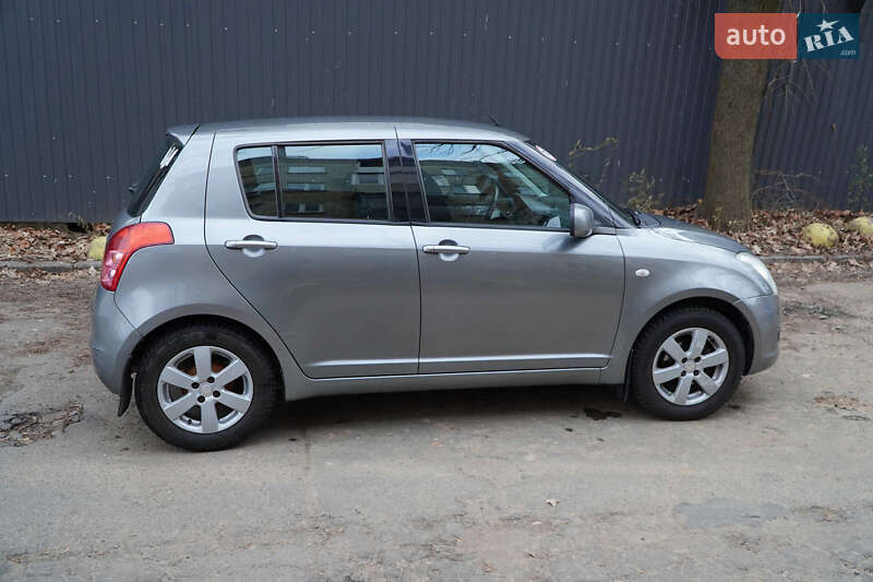 Suzuki Swift (2008)