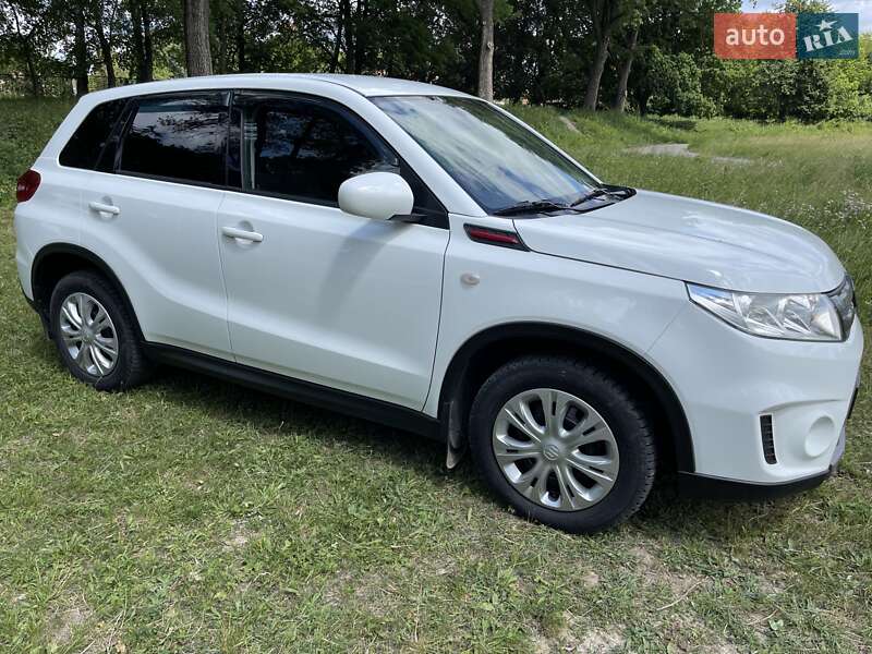 Suzuki Vitara (2016)