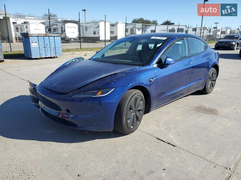 Tesla Model 3 (2024)