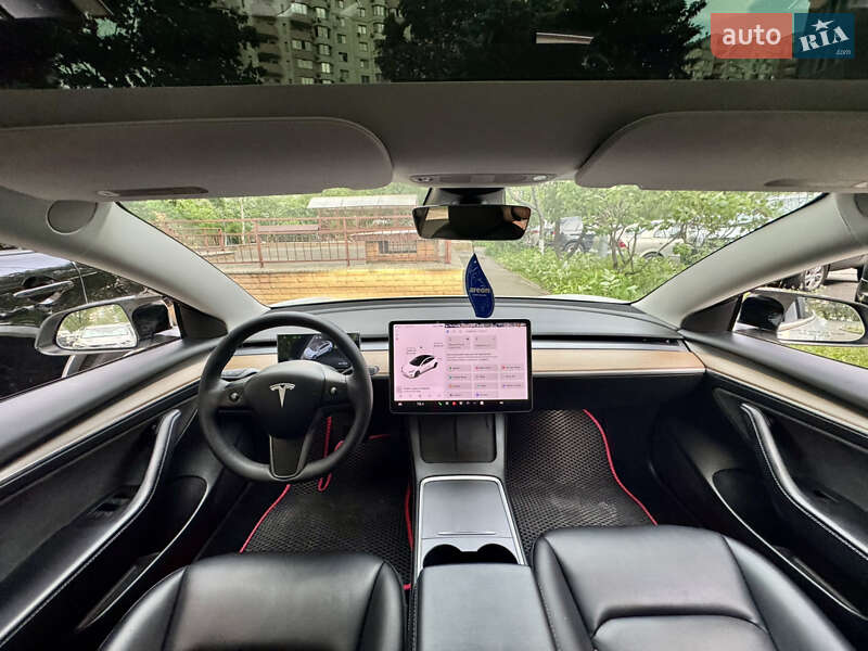 Tesla Model 3 (2021)