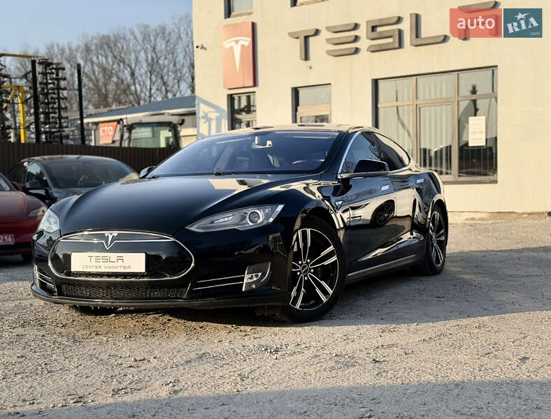 Tesla Model s (2013)