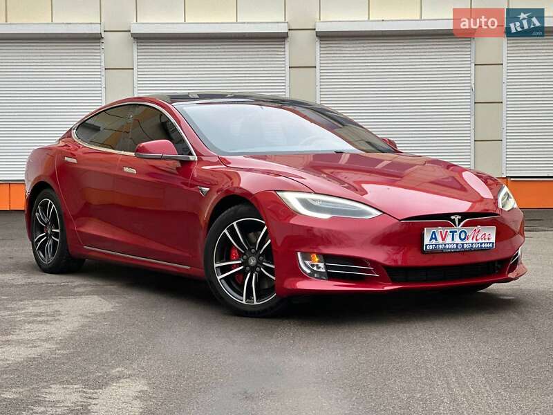 Tesla Model s (2017)