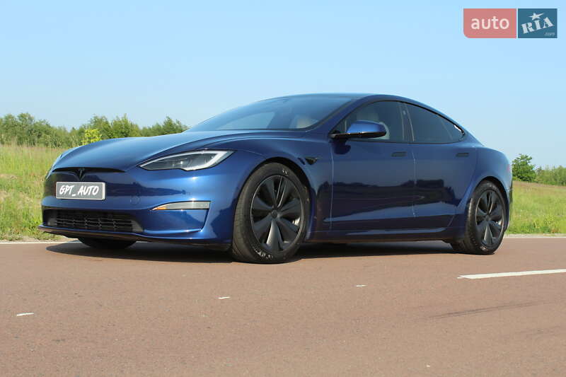 Tesla Model s (2022)