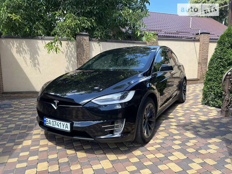 Tesla Model x (2017)