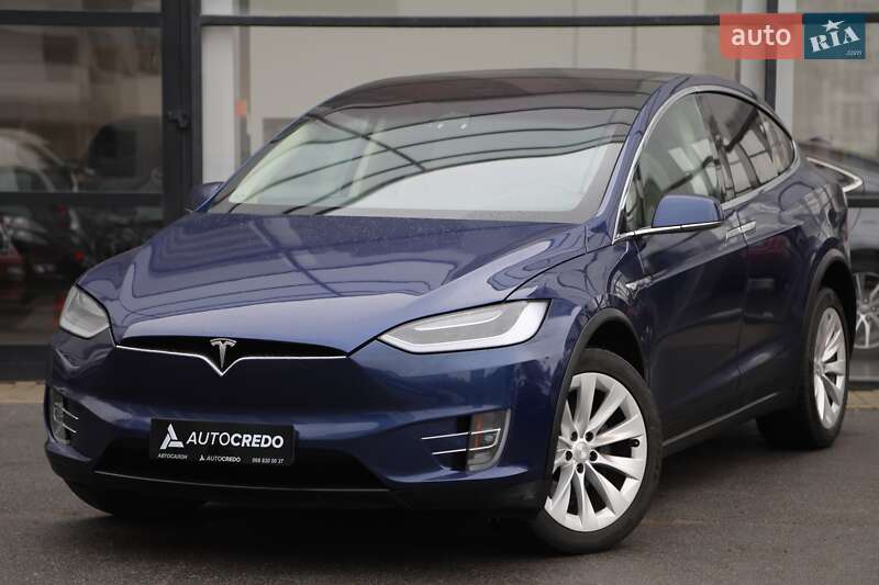 Tesla Model x (2017)