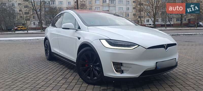 Tesla Model x (2017)