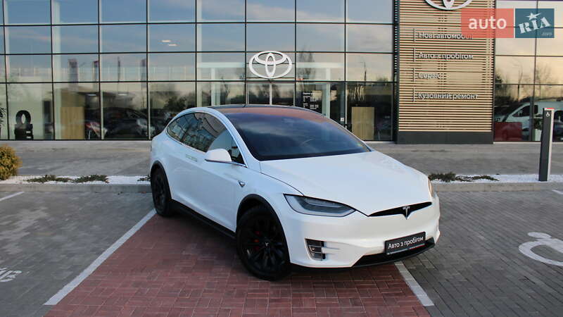 Tesla Model x (2018)