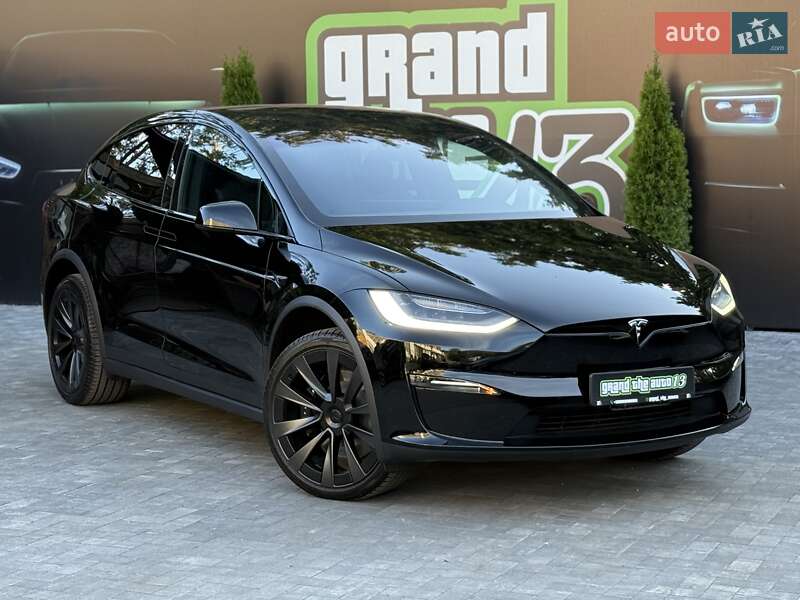 Tesla Model x (2023)