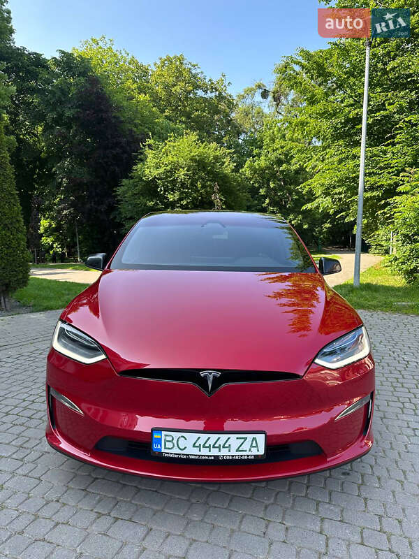 Tesla Model x (2022)