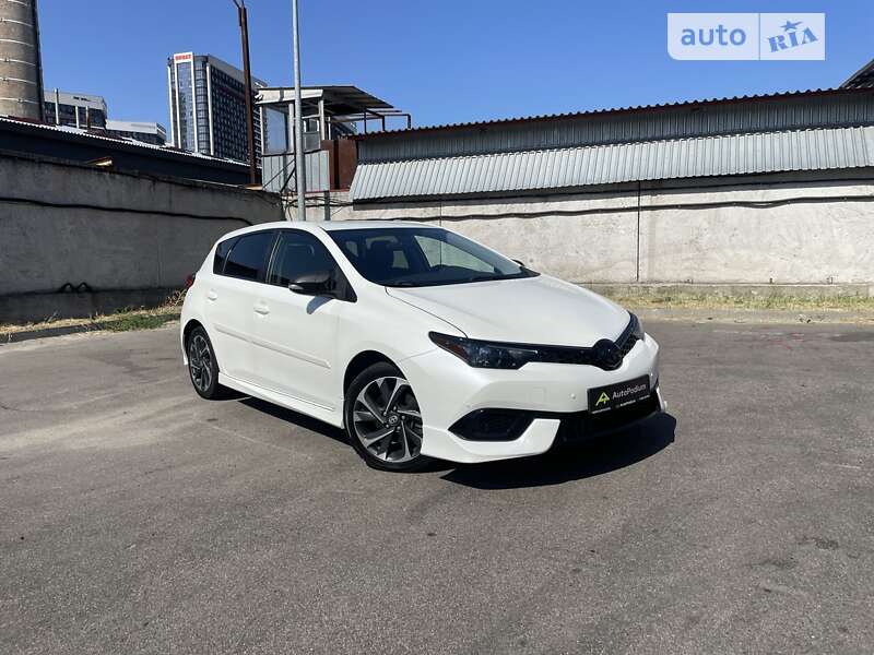 Toyota Scion (2015)