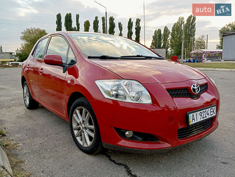 Toyota Auris (2009)