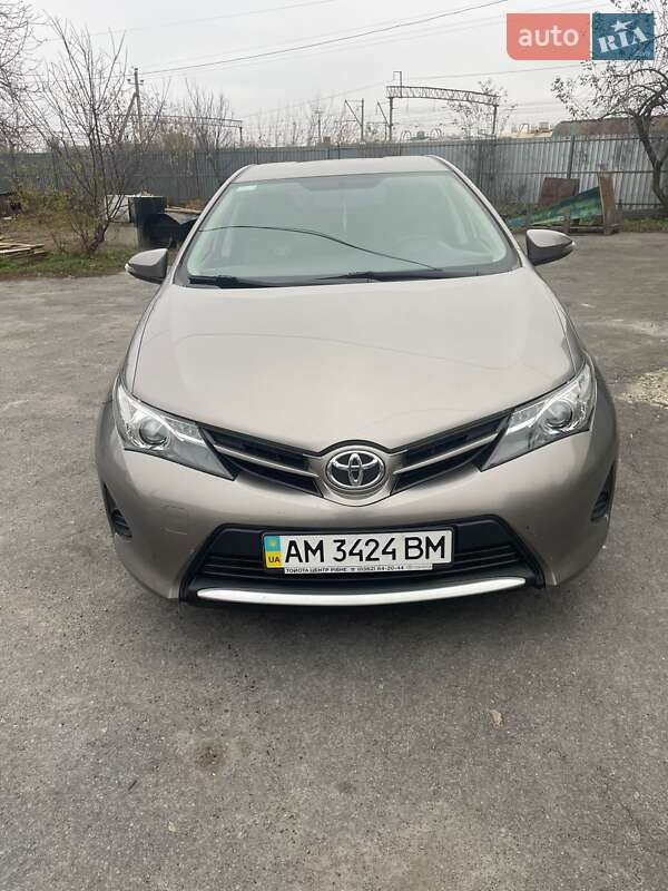 Toyota Auris (2013)