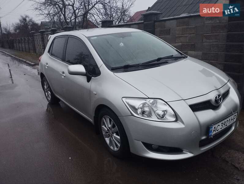 Toyota Auris (2008)