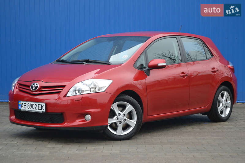 Toyota Auris (2010)