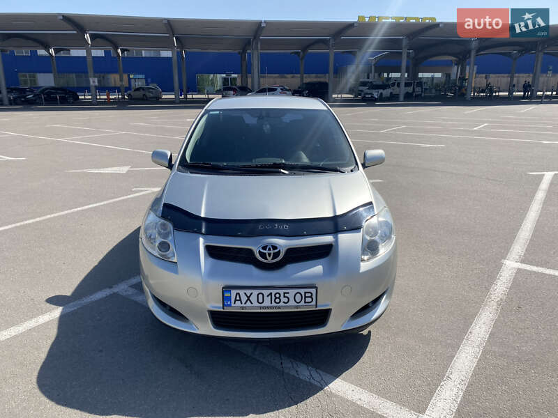 Toyota Auris (2007)