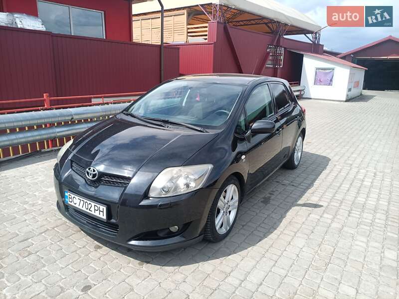Toyota Auris (2007)