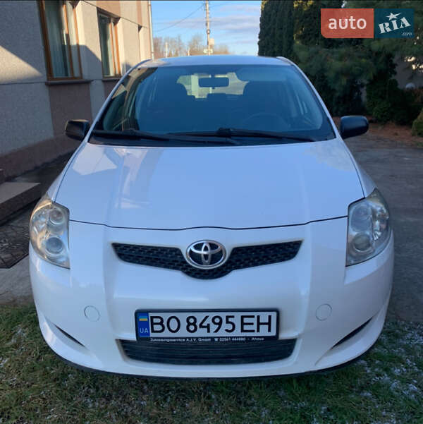 Toyota Auris (2007)