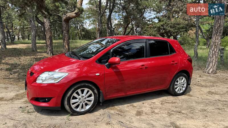 Toyota Auris (2008)
