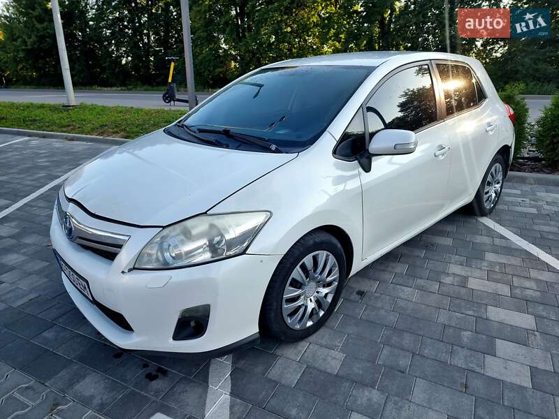 Toyota Auris (2009)