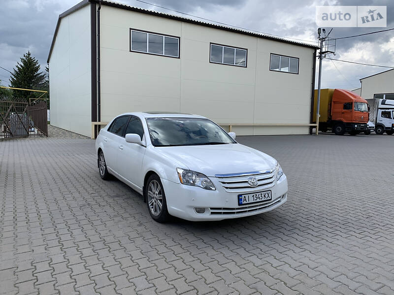 Toyota Avalon (2007)