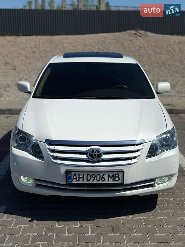 Toyota Avalon (2007)