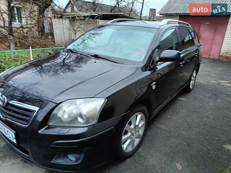 Toyota Avensis (2005)