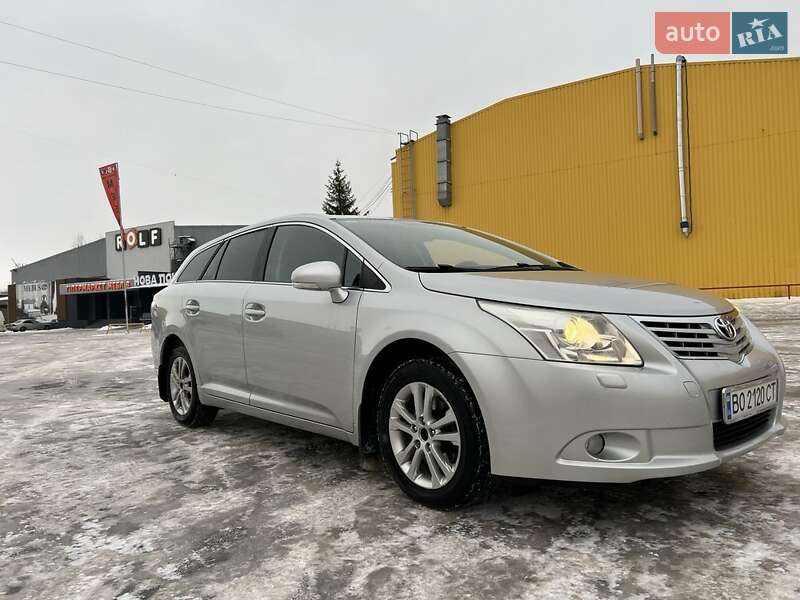 Toyota Avensis (2010)