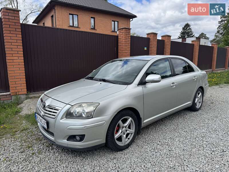 Toyota Avensis (2006)