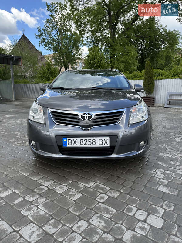 Toyota Avensis (2011)