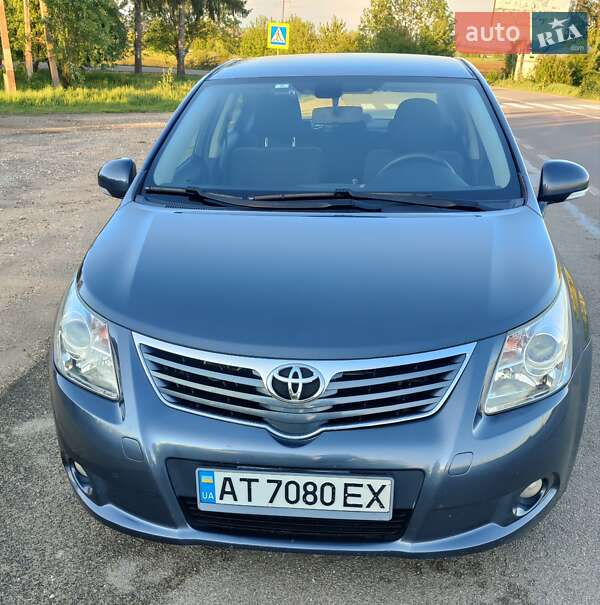 Toyota Avensis (2011)