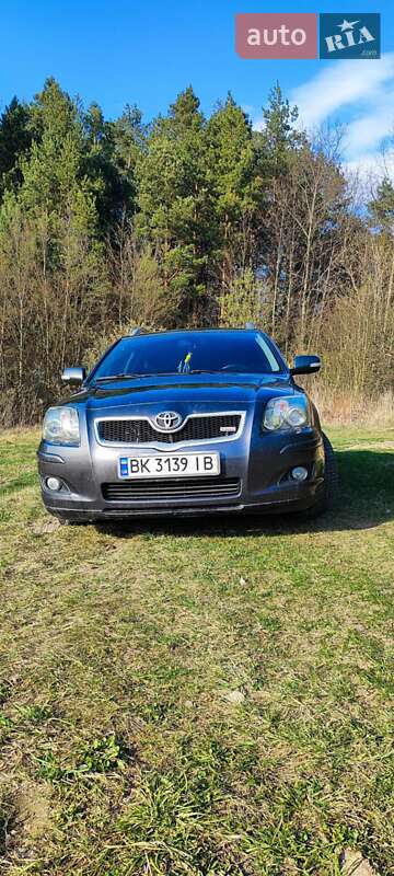 Toyota Avensis (2008)