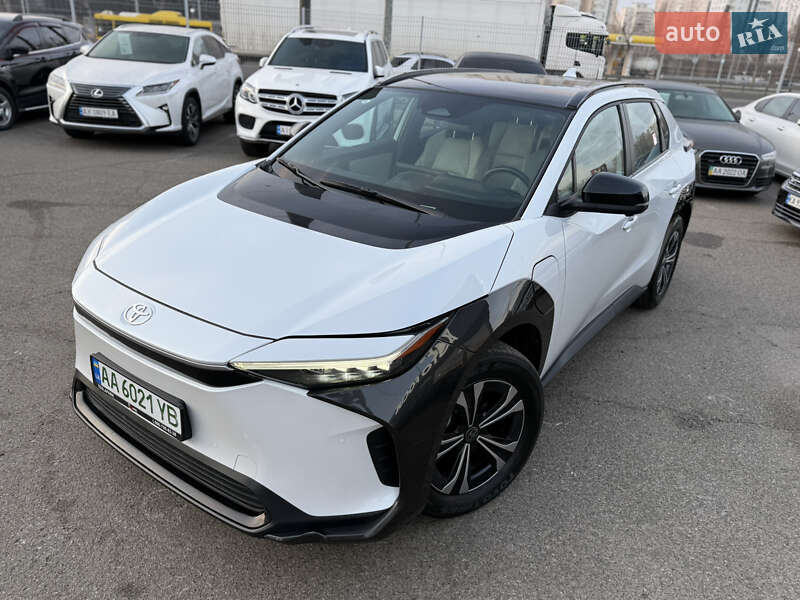 Toyota Bz4x (2022)