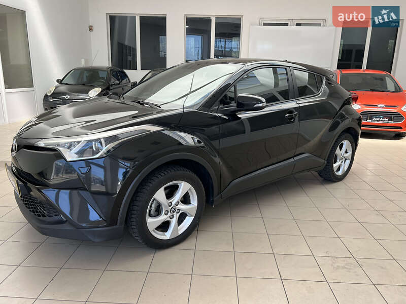 Toyota C-hr (2017)