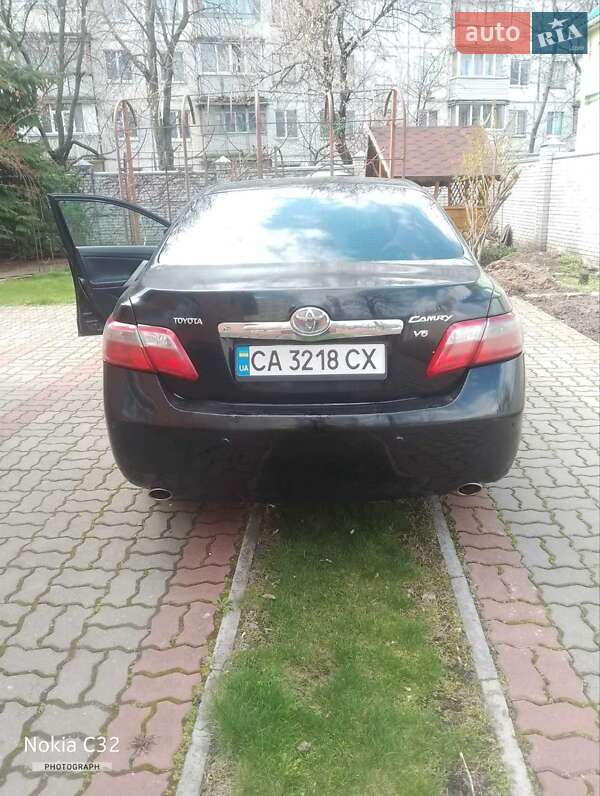 Toyota Camry (2011)
