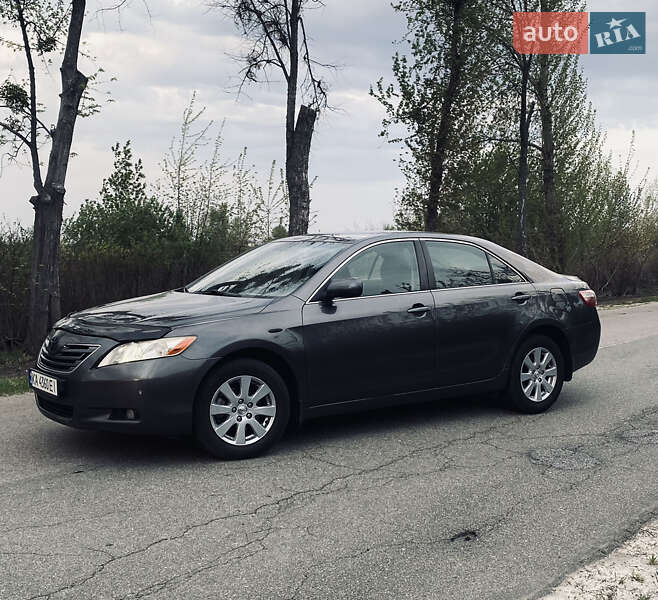 Toyota Camry (2007)
