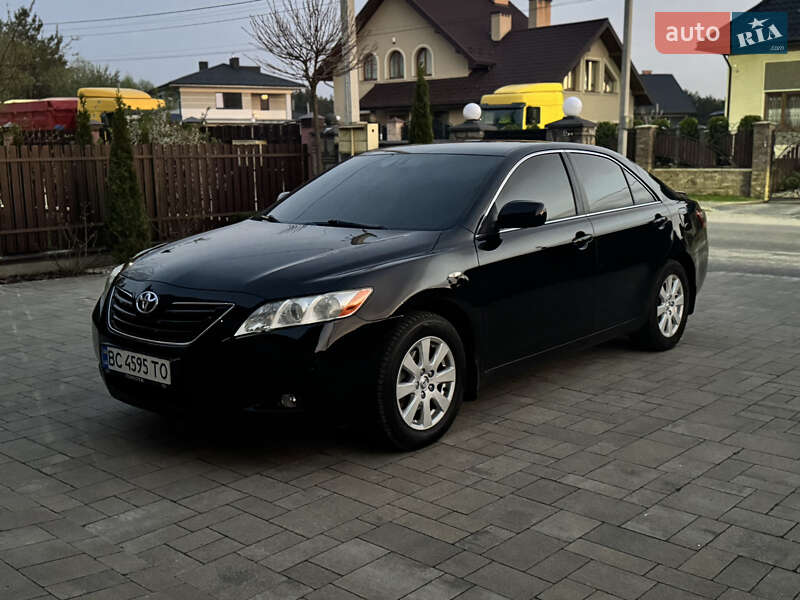 Toyota Camry (2007)