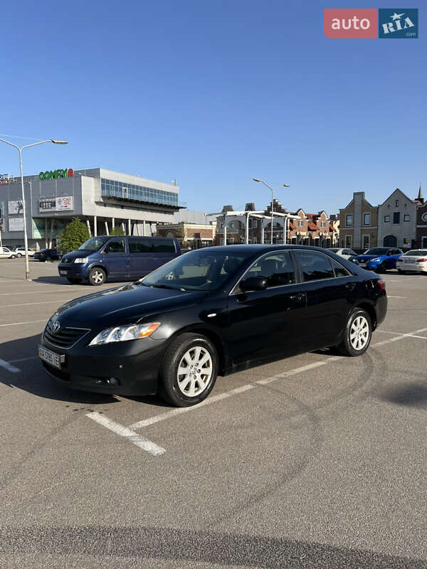 Toyota Camry (2008)