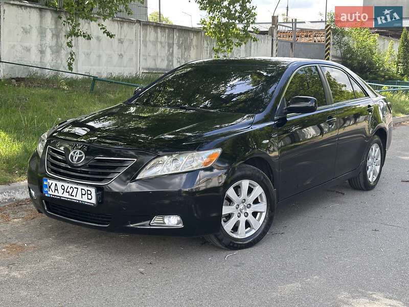 Toyota Camry (2007)
