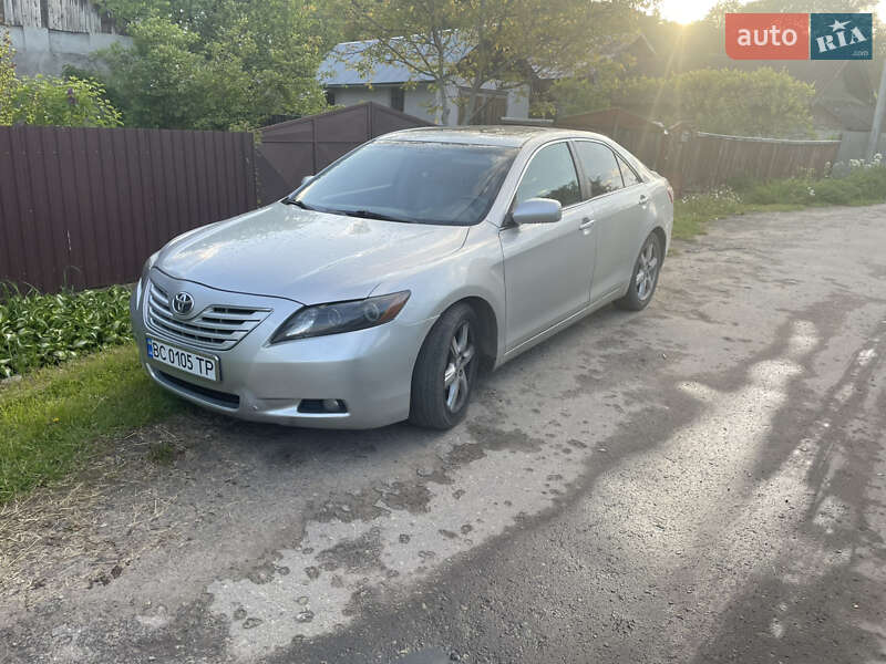 Toyota Camry (2007)
