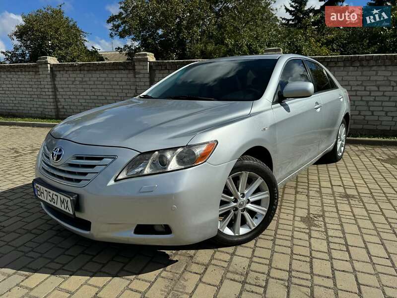 Toyota Camry (2007)