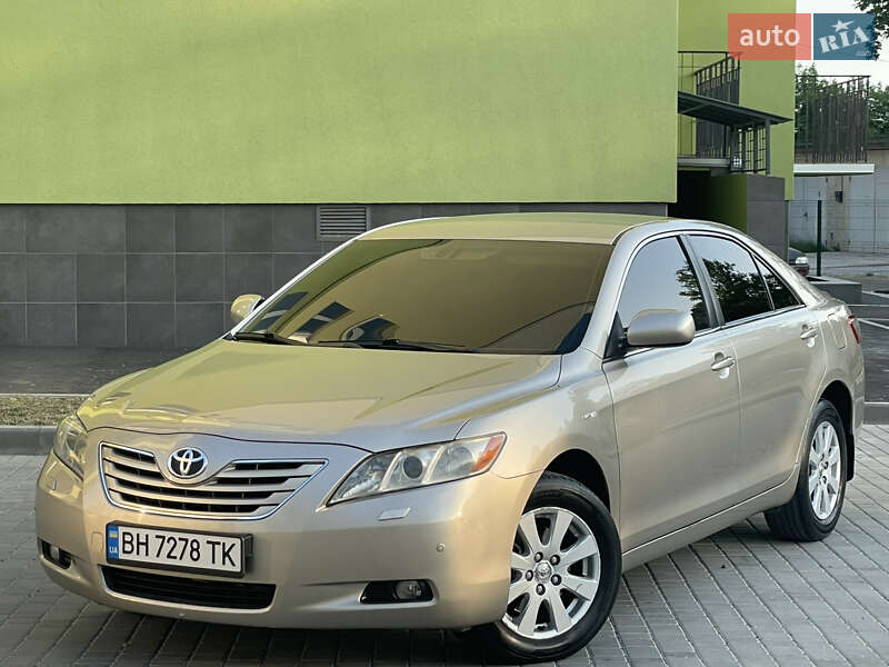 Toyota Camry (2006)